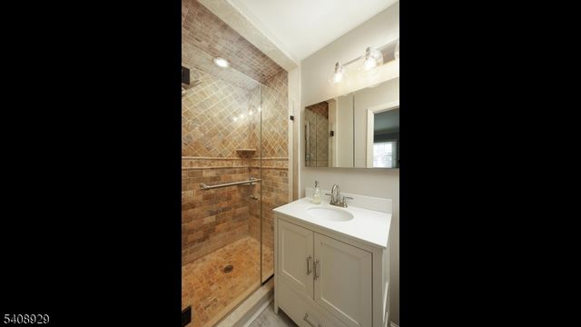 710 Girard Ave, Westfield Town, NJ 07090