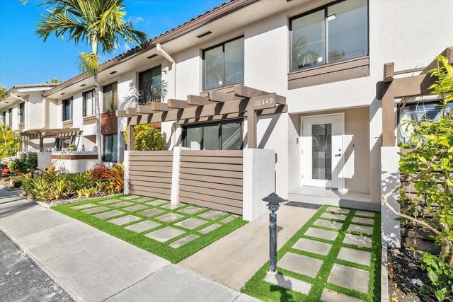 16449 NE 26th Ave 16, North Miami Beach, FL 33160