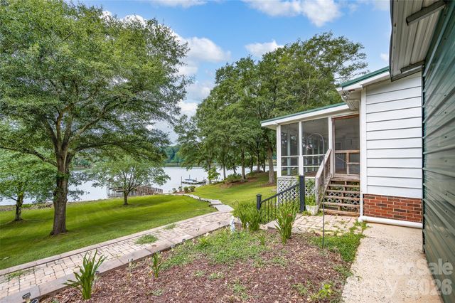 158 Wildwood Trail Drive, Statesville, NC 28677