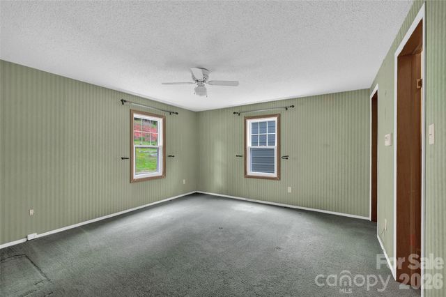 158 Wildwood Trail Drive, Statesville, NC 28677