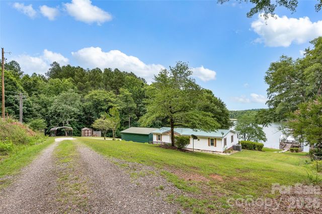 158 Wildwood Trail Drive, Statesville, NC 28677