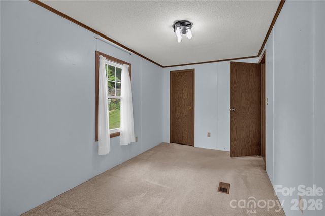 158 Wildwood Trail Drive, Statesville, NC 28677