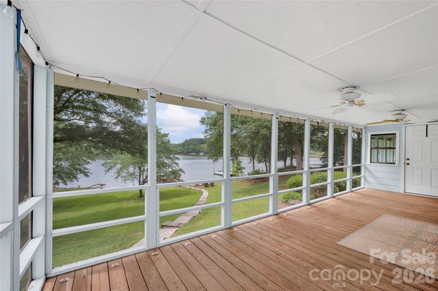 158 Wildwood Trail Drive, Statesville, NC 28677