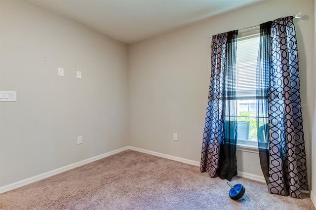 6738 HANWORTH LANE, Zephyrhills, FL 33541