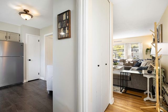 68 Honeysuckle Dr 68, Chicopee, MA 01022