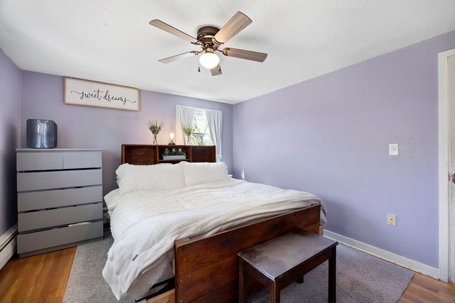 68 Honeysuckle Dr 68, Chicopee, MA 01022