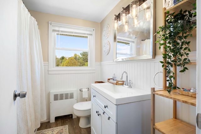 68 Honeysuckle Dr 68, Chicopee, MA 01022