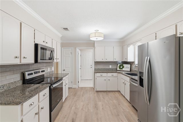 715 Little John Drive, Hinesville, GA 31313