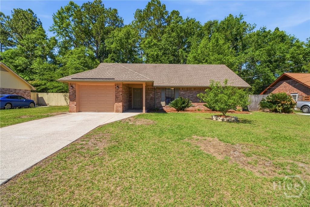 715 Little John Drive, Hinesville, GA 31313