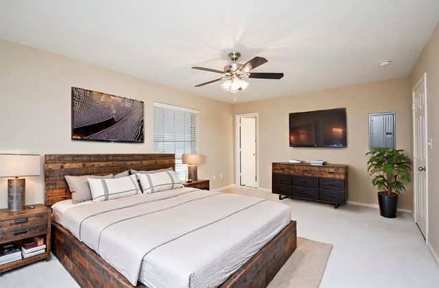 5343 Richmond Avenue 17, Houston, TX 77056