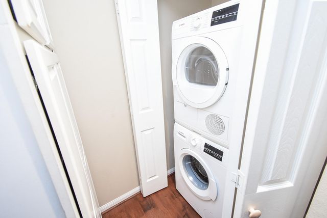 5343 Richmond Avenue 17, Houston, TX 77056