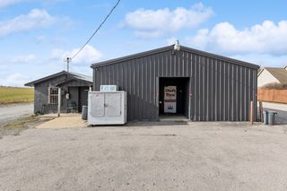 1821 Old Gamaliel Rd, Red Boiling Springs, TN 37150