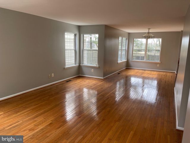 6 MARKETREE CT, Gaithersburg, MD 20886