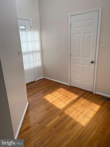 6 MARKETREE CT, Gaithersburg, MD 20886