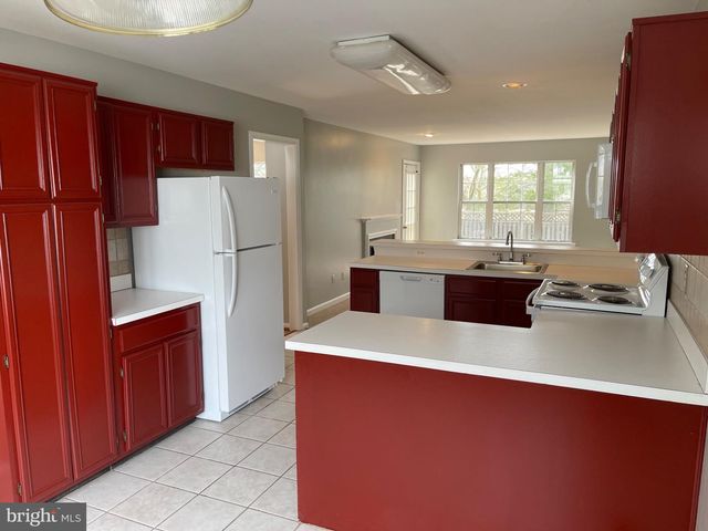 6 MARKETREE CT, Gaithersburg, MD 20886