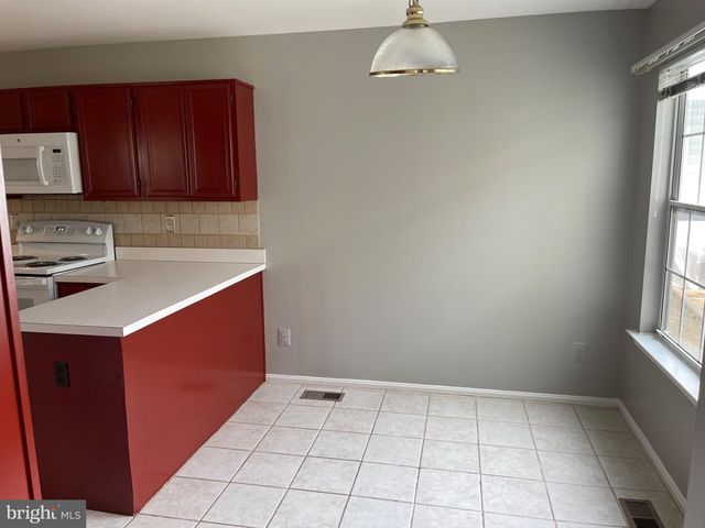 6 MARKETREE CT, Gaithersburg, MD 20886