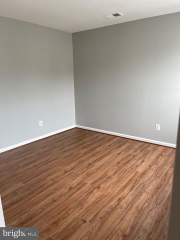6 MARKETREE CT, Gaithersburg, MD 20886