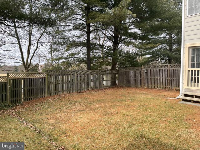 6 MARKETREE CT, Gaithersburg, MD 20886