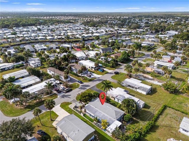 5 Henderson DR, Naples, FL 34114