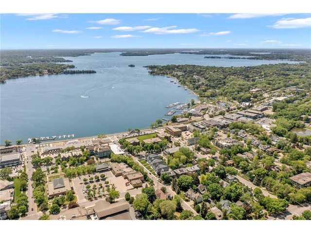 540 Indian Mound Street 1A, Wayzata, MN 55391