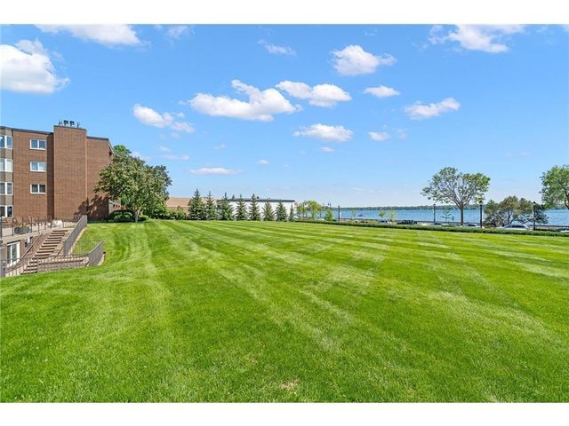 540 Indian Mound Street 1A, Wayzata, MN 55391
