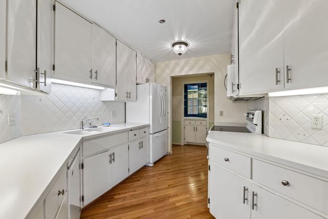 540 Indian Mound Street 1A, Wayzata, MN 55391