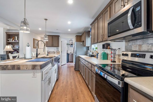 6 WHITE OAK DR, Perryville, MD 21903