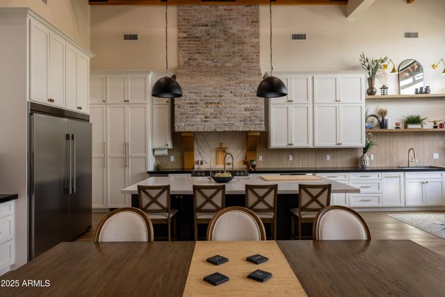 16322 E FAIRVIEW Street, Gilbert, AZ 85295