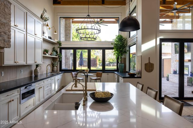 16322 E FAIRVIEW Street, Gilbert, AZ 85295