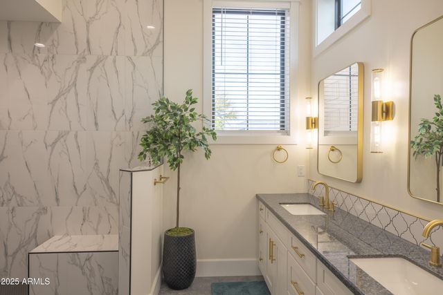 16322 E FAIRVIEW Street, Gilbert, AZ 85295