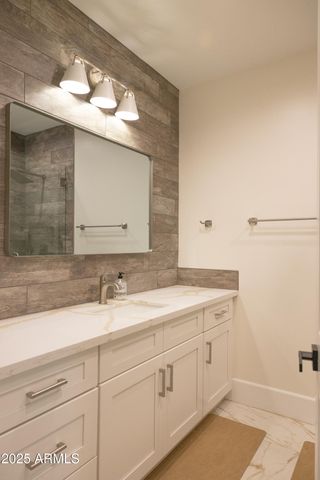 16322 E FAIRVIEW Street, Gilbert, AZ 85295