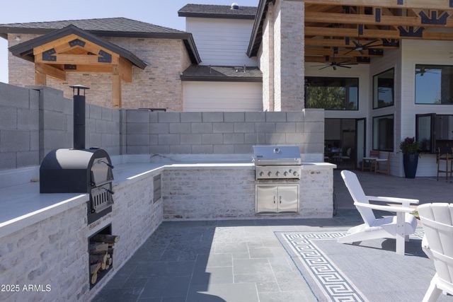 16322 E FAIRVIEW Street, Gilbert, AZ 85295