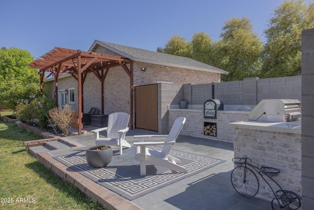 16322 E FAIRVIEW Street, Gilbert, AZ 85295