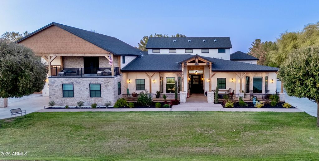 16322 E FAIRVIEW Street, Gilbert, AZ 85295