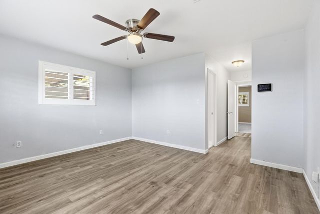 2801 Warwick Ln, Modesto, CA 95350