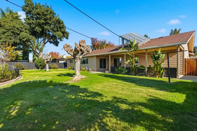 2801 Warwick Ln, Modesto, CA 95350