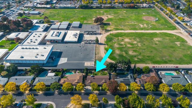 2801 Warwick Ln, Modesto, CA 95350