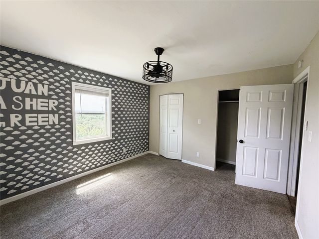 2817 N Mountain View Road, Granbury, TX 76048