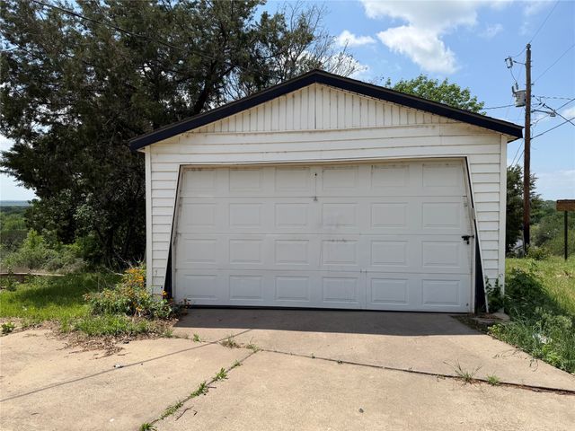 2817 N Mountain View Road, Granbury, TX 76048