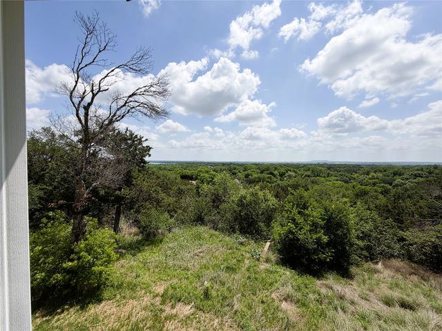 2817 N Mountain View Road, Granbury, TX 76048
