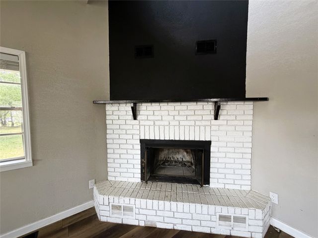 2817 N Mountain View Road, Granbury, TX 76048