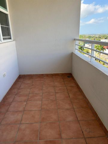 Cond. Torres del Escorial 4002 AVE. JOSE DE DIEGO 606, Carolina, PR 00984