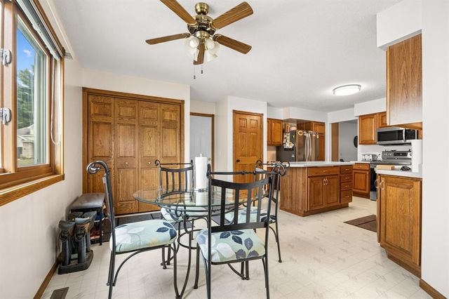 4414 Crest Court, Eau Claire, WI 54701