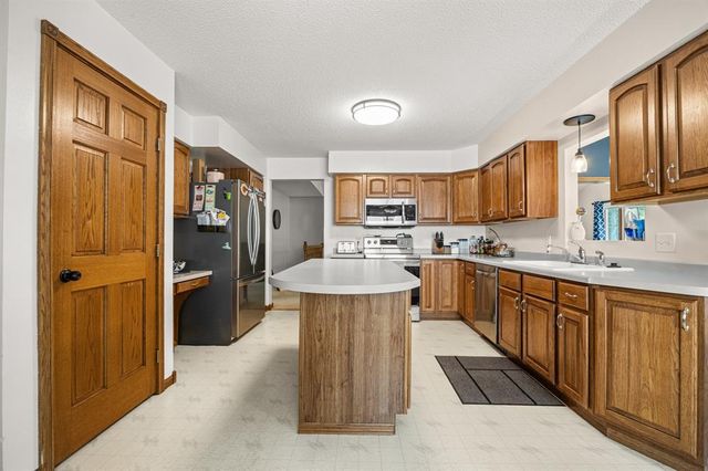 4414 Crest Court, Eau Claire, WI 54701