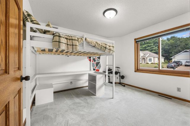4414 Crest Court, Eau Claire, WI 54701