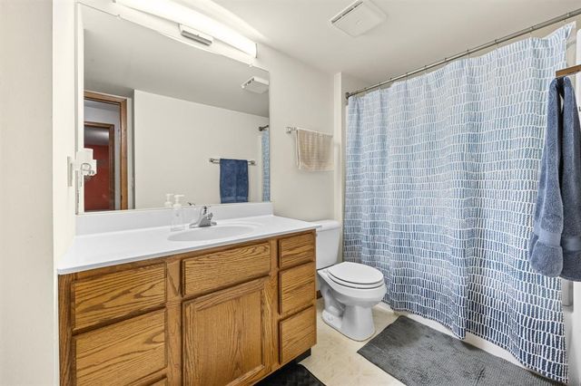 4414 Crest Court, Eau Claire, WI 54701