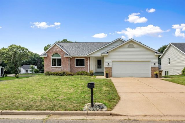 4414 Crest Court, Eau Claire, WI 54701