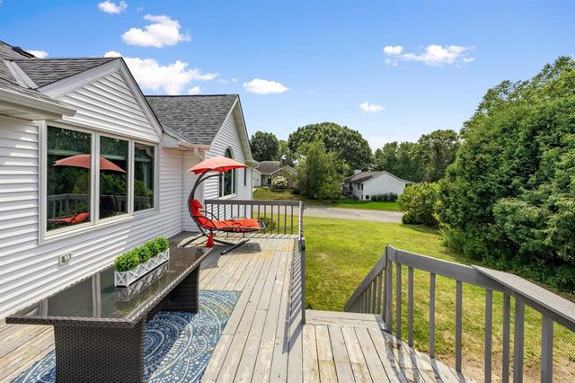 4414 Crest Court, Eau Claire, WI 54701
