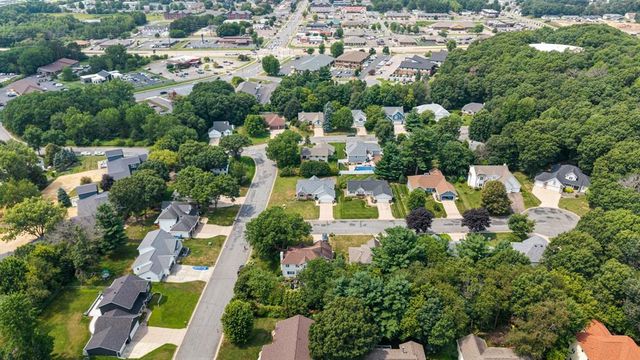 4414 Crest Court, Eau Claire, WI 54701