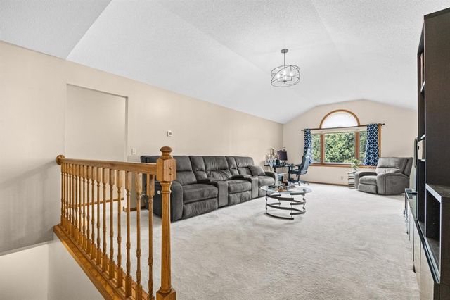 4414 Crest Court, Eau Claire, WI 54701